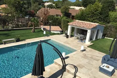 Image de Grande maison piscine  4 chambres Mougins