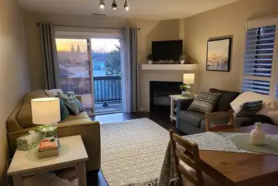 Image de Month to month rental available in Collingwood, ski season 2024/2025 available!