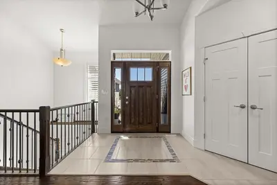 Image de Beautiful 5 bedroom home in Central Alberta\n45 minutes from Yyc