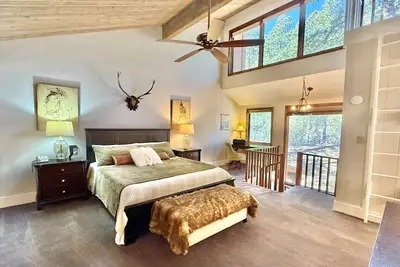 Image de Gorgeous Mtn Villa Ski Golf Pickleball Pool Hot Tub Fitness