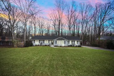 Image de Marietta Gem 4-bedroom/3 bed - pet friendly -flexible monthly stays