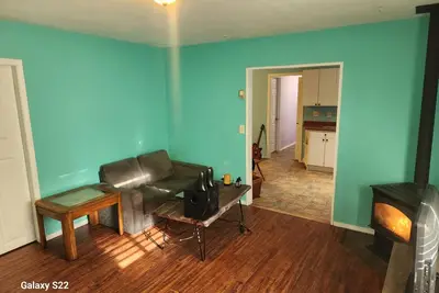 Image de Cozy homestead for your western cowboy adventures right in downtown abbotsford!