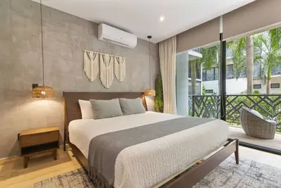 Image de Stylish 2br Tulum Retreat with Rooftop Pools, Private Terrace & Fitness Center!