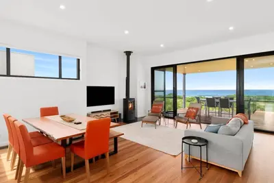 Image de Gorgeous Beachfront house in Tomakin