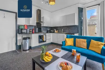 The Dens - 3 Rooms, 4 Beds.