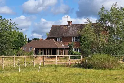 Image de Farm in Quiet Hamlet with horse and sheep