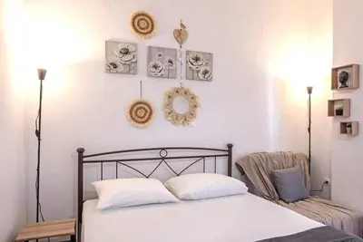 Image de Minimal and cozy Home in Zografou