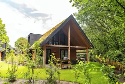 Image de Cozy yet spacious forest villa with 3 suites – perfect for 6 nature lovers.