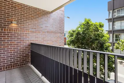 Image de Circle on Cavill - 1 Bedroom + Study Hinterland