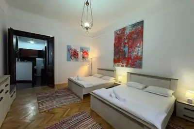 Image de Joy City Stay Ungureanu 6b