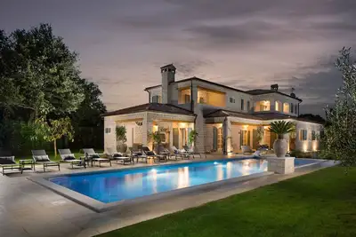 Image de Villa Nevija u Ladicima for 10 people with sea view & sports complex in Central Istria