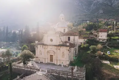 Image de Maison en pierre en première ligne à Prcanj!