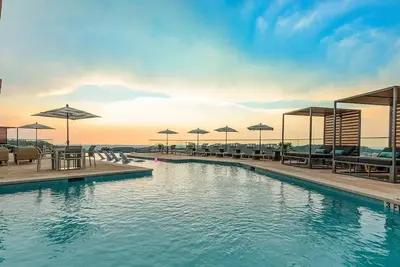 Image de Landing at The Artesian at Bee Cave - 2 Bedroom. . .