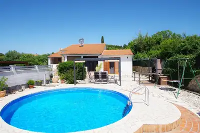 Image de Holiday house with private pool, peaceful location in the suburb of Pula