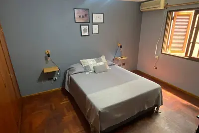 Image de Apartamento en Pleno Centro de la Ciudad, Seguro y con Estacionamiento Privado!
