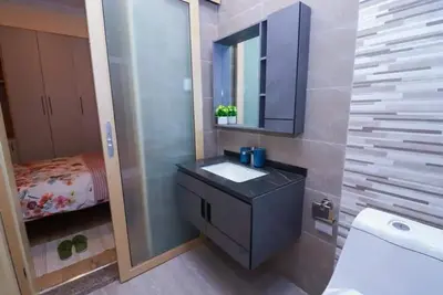 Image de Cozy _2 bedroom Luxury furnished