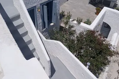 Image de Authentic Castle House in Santorini