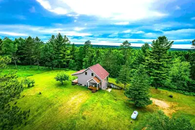 Image de Charming lodge with 3 bedrooms, 2 bathrooms and amenities