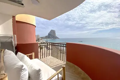 Image de Alq 268 Oceanic first line apartment