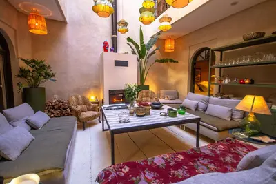 Image de Superbe Riad rénové en 2023, 5 chambres, central, avec bassin extérieur.