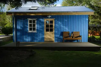 Image de Backyard Village - Blue House