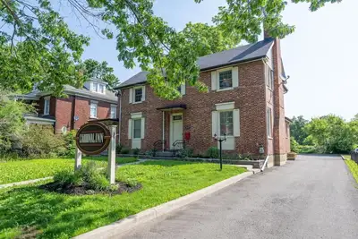 Image de ~Cardinal Inn~ Bed and Breakfast