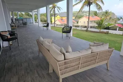 Image de Coconut Breeze Svg - 2 bdrm seaview apt