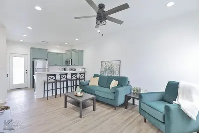 Image de Cozy 2-bedroom condo in Abilene with WiFi, Ac & Garage