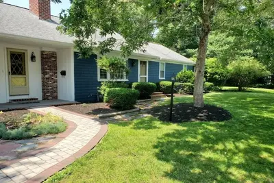 Image de Charming 3-bedroom Pool-house with Ac and Wi-Fi in Centerville.