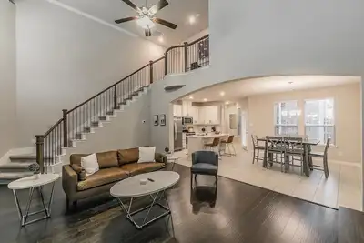 Image de Cozy 3-bedroom townhome with WiFi, Ac in centrally located Carrollton