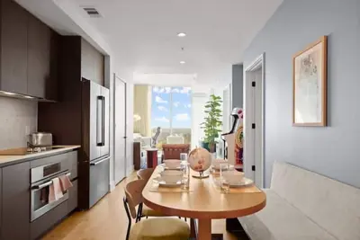 Image de LuxuryRaineyStreetLakeViewCondo