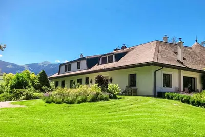 Image de Ferienhaus mit schoenen Pool