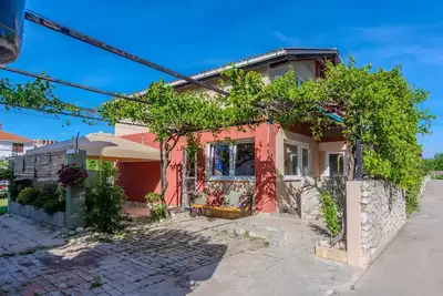 Image de Bel appartement à Nin avec WiFi