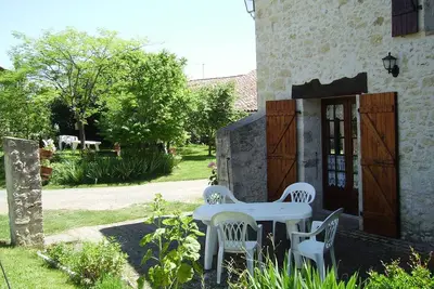 Image de Maison de vacances 'Gite Plavengudo' avec terrasse privée, jardin privé et Wi-Fi