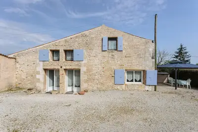 Image de Maison de vacances 'L' Oléronaise' avec terrasse privée et jardin privé