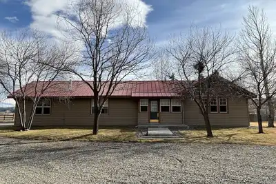 Image de River Ranch House w/ Horse Accommodations and access to The Yellowstone River