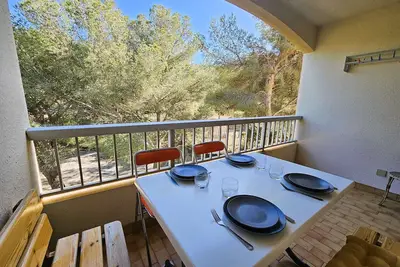 Image de Bel appartement, 4 couchages, lumineux, climatisation, 500 m de la plage. . .