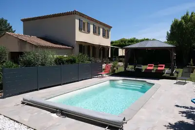 Image de Jolie villa avec piscine à Eyguieres Alpilles Ls1-441