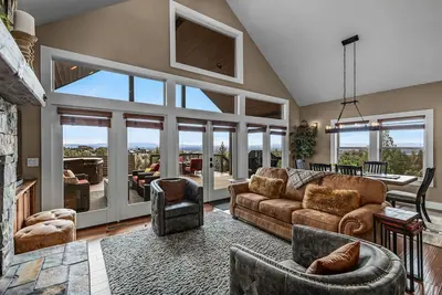 Image de Brasada Ranch | Hot Tub | Panoramic Views | 5 Beds