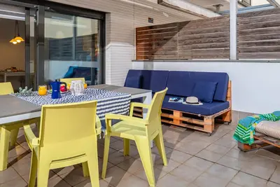 Image de Appartement Confortable avec Terrasse et Climatisation à 3 min de la Plage de Morro del Vedell