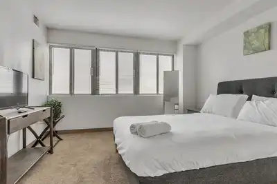 Image de Professional 2br apartment I Near Hospitals