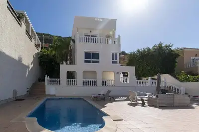 Image de Villa Belkis Summary: