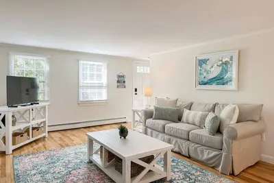 Image de 2 Mi to Nauset & Coast Guard Beach, Dog Friendly!