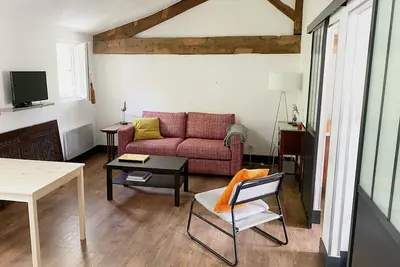 Image de Dans un hotel particulier en plein centre historique d’Avignon, sur jardin