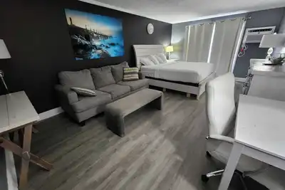 Image de Beautifully Updated Queen Suite-Partial Ocean Views! Sea Mist 50601