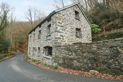 Image de Hen Felin Isaf, pet friendly, character holiday cottage in Llanrwst