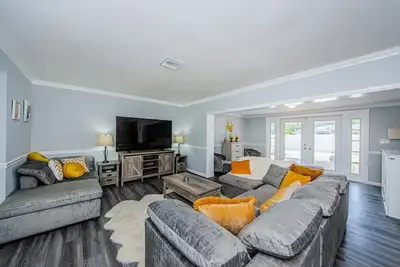 Image de Updated Clearwater Home, Close to Beaches & Pet Friendly!