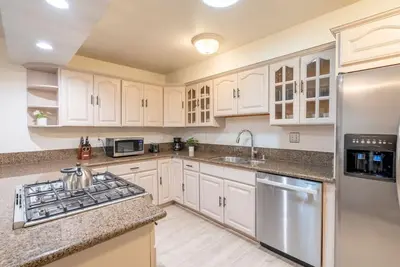 Image de Beautiful Home Safe Neighborhood