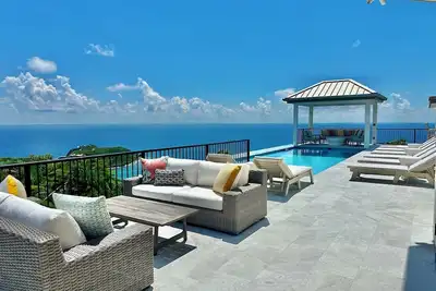Image de Villa Panache - Mega Views 6 bed 7 Bath Private Pool Villa For Up To 16 guests