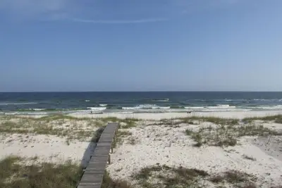 Image de Pet Friendly Boardwalk #3 on the Beach-Free Daily Activities!
